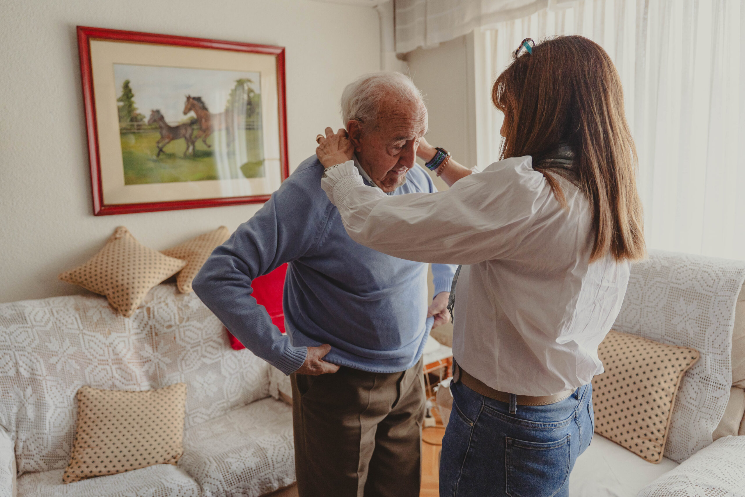 Five Signs It’s Time to Help an Aging Paren